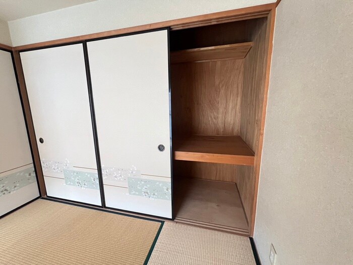 物件内観写真16　(収納)