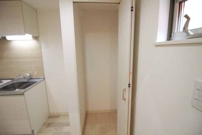物件内観写真11　(収納)