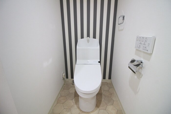 物件内観写真15　(トイレ)