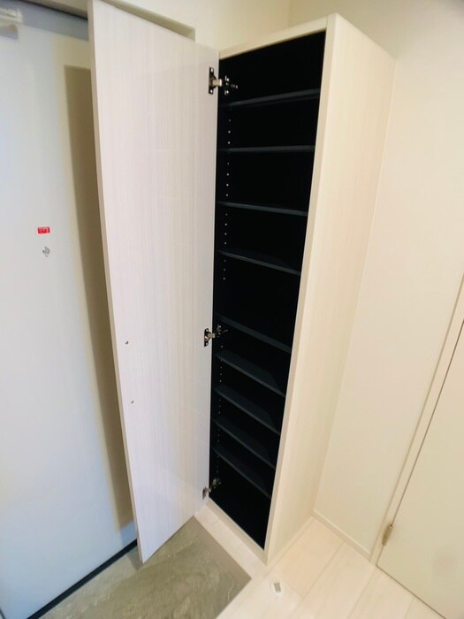 物件内観写真8　(靴箱)