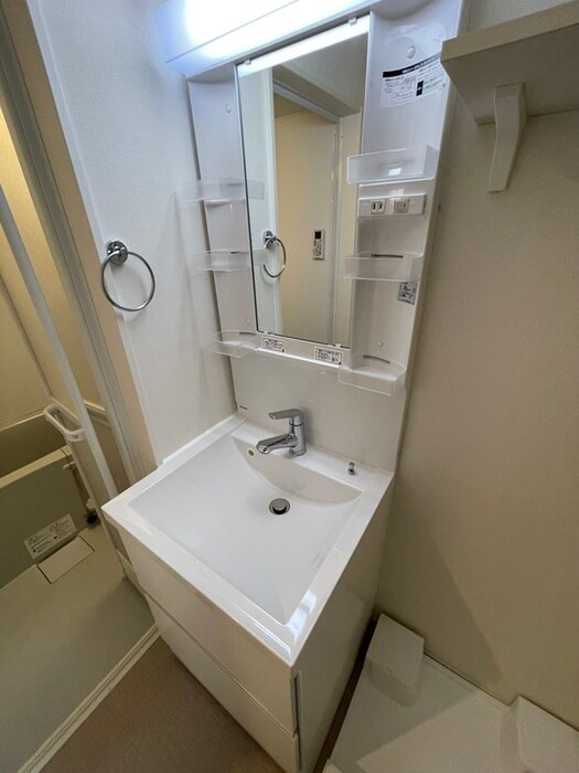 物件内観写真12　(洗面)