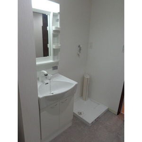 物件内観写真12　(洗面)