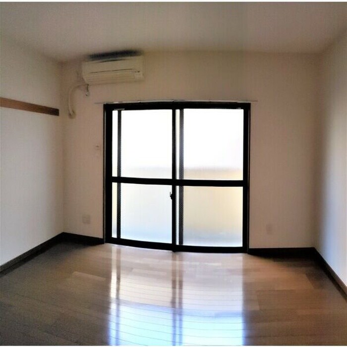 物件内観写真6　(居室)