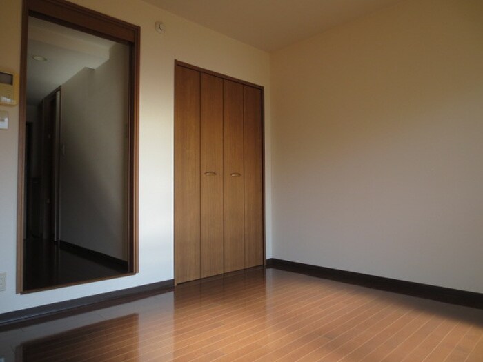 物件内観写真6　(居室)