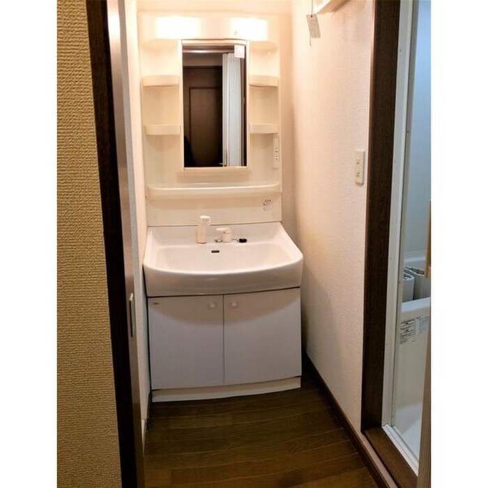 物件内観写真10　(洗面)