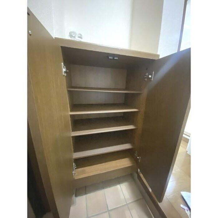 物件内観写真14　(靴箱)