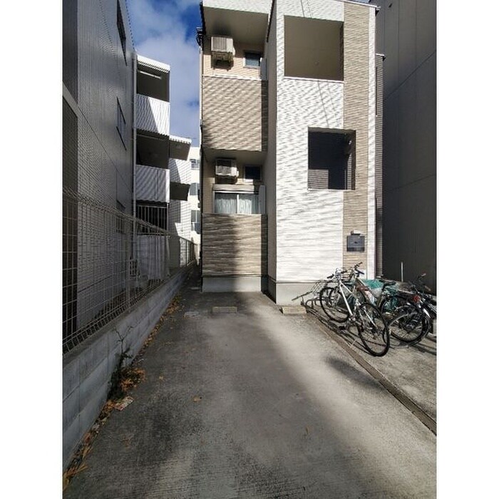 物件外観写真4　(外観写真)