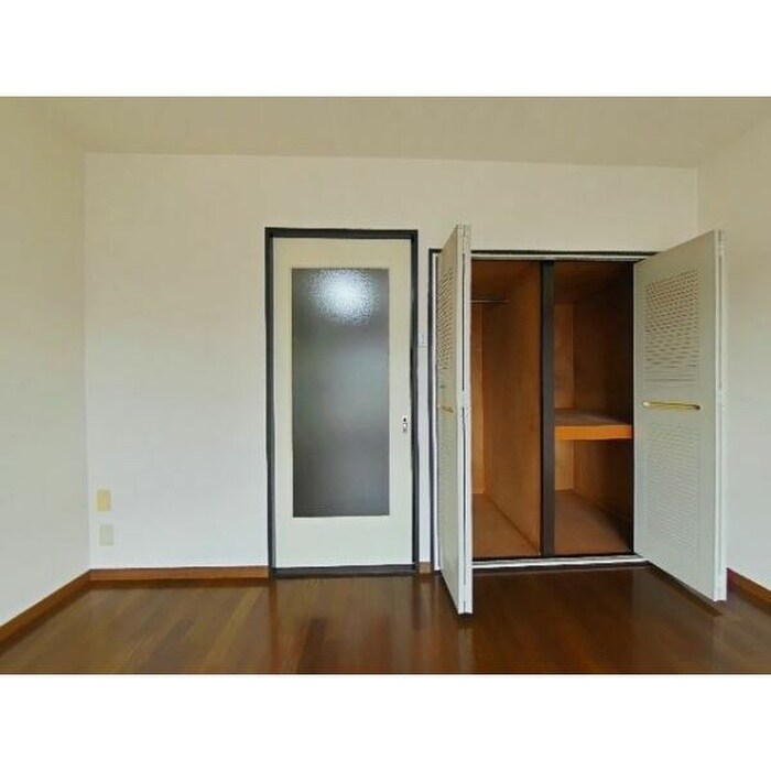 物件内観写真8　(収納)