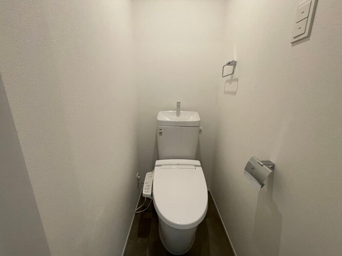 物件内観写真16　(トイレ)