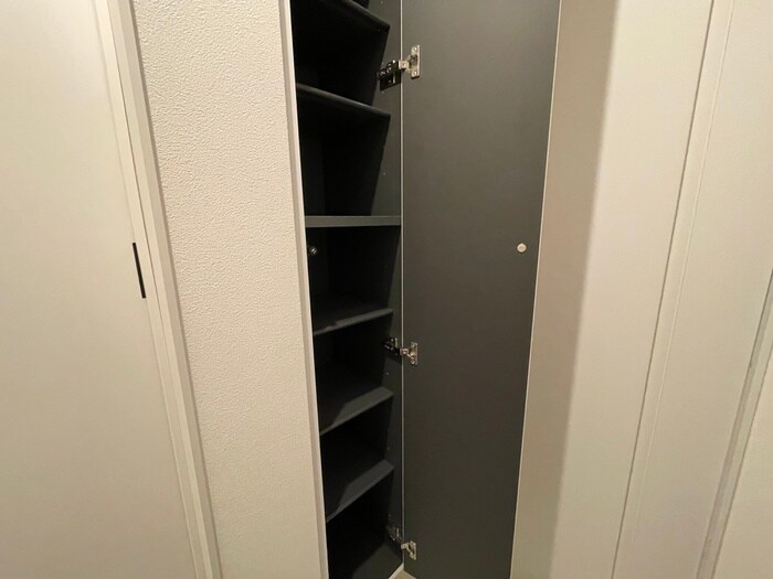 物件内観写真18　(靴箱)