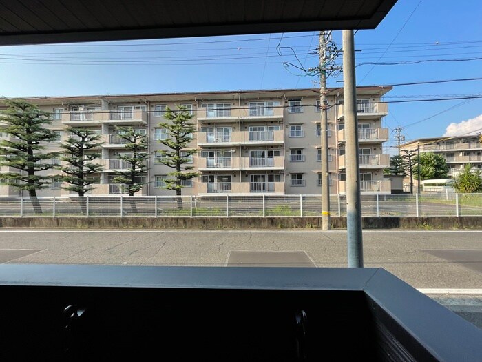 物件内観写真22　(室内からの展望)