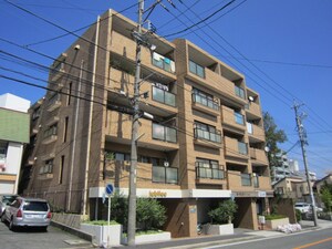 第一冨久屋マンション外観写真
