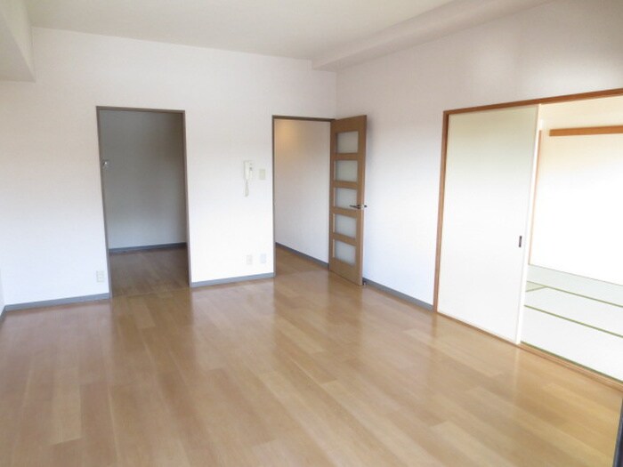 物件内観写真9　(居室)