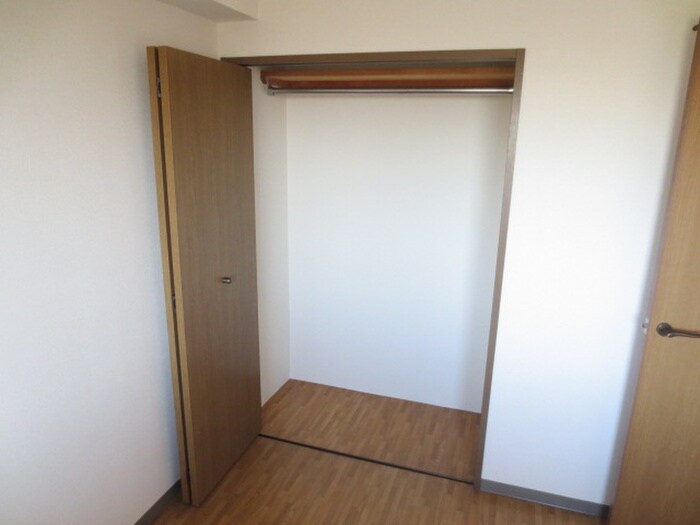 物件内観写真11　(収納)