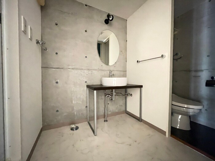 物件内観写真12　(洗濯機置場)