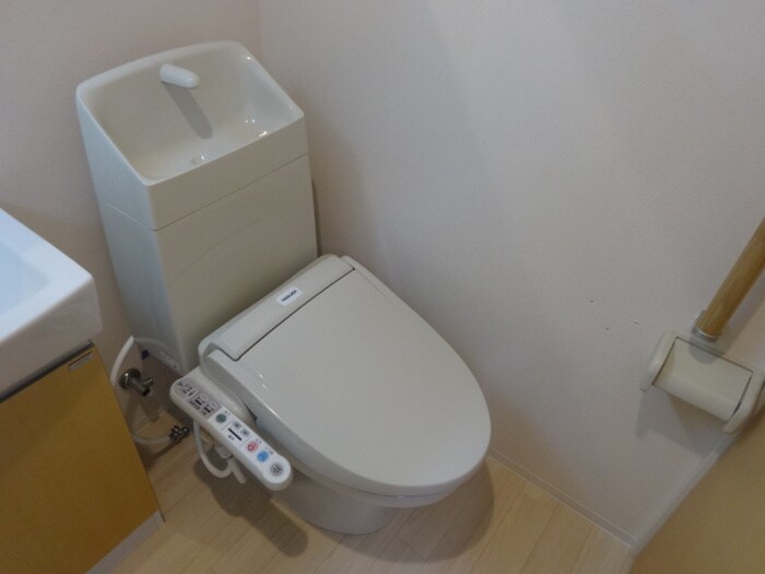 物件内観写真10　(トイレ)