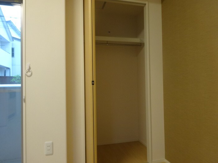 物件内観写真11　(収納)