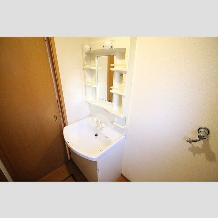 物件内観写真7　(洗面)