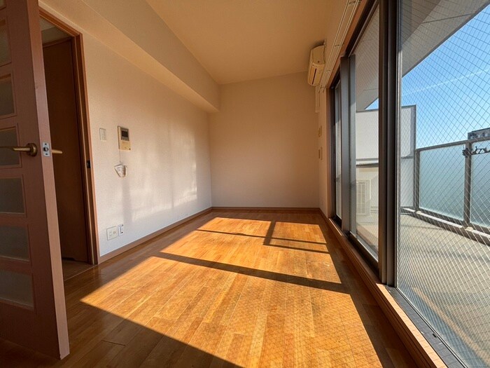 物件内観写真10　(居室)