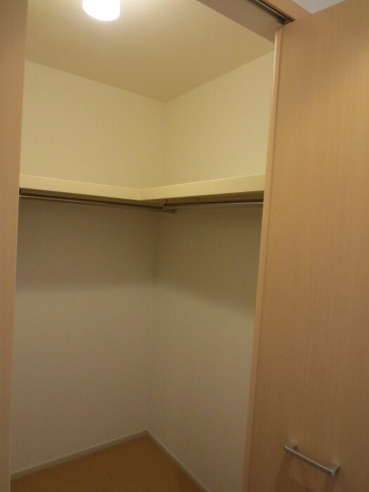 物件内観写真9　(収納)