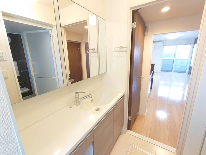 物件内観写真12　(洗面)