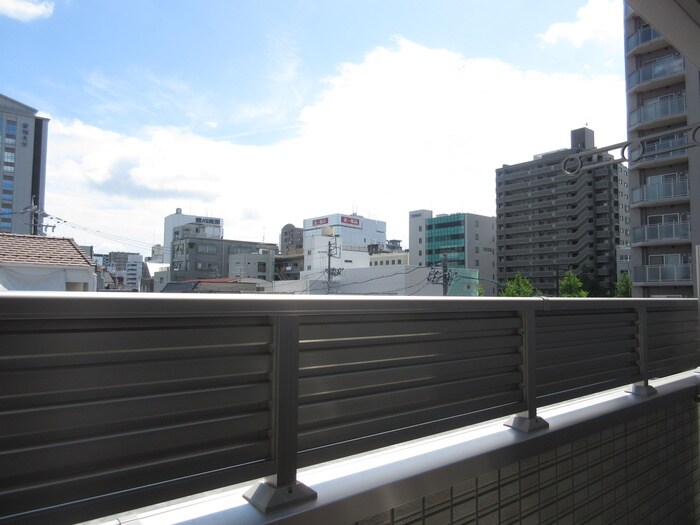 物件内観写真15　(室内からの展望)