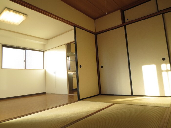 物件内観写真6　(居室)