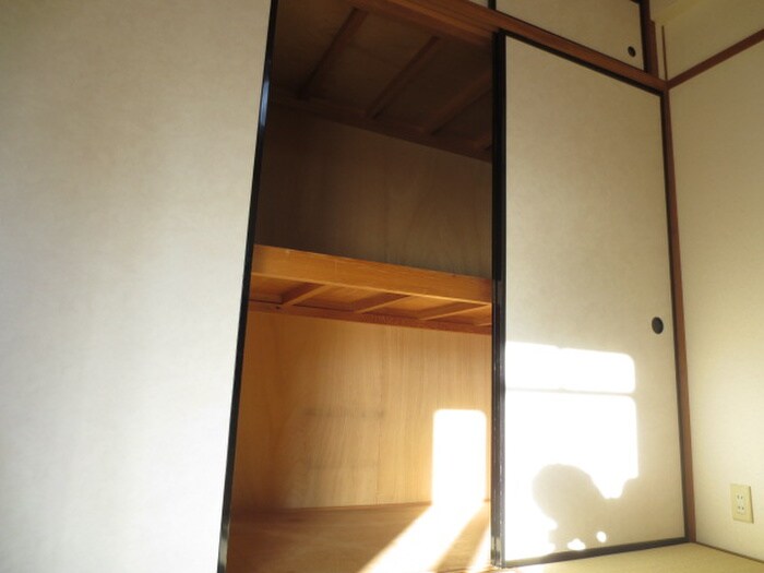 物件内観写真11　(収納)