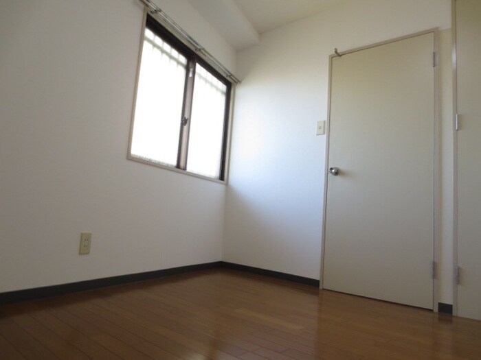 物件内観写真12　(居室)