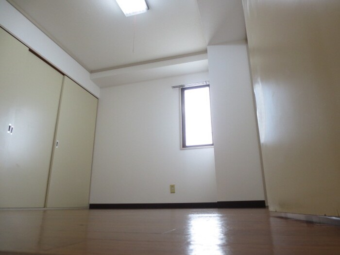 物件内観写真13　(居室)