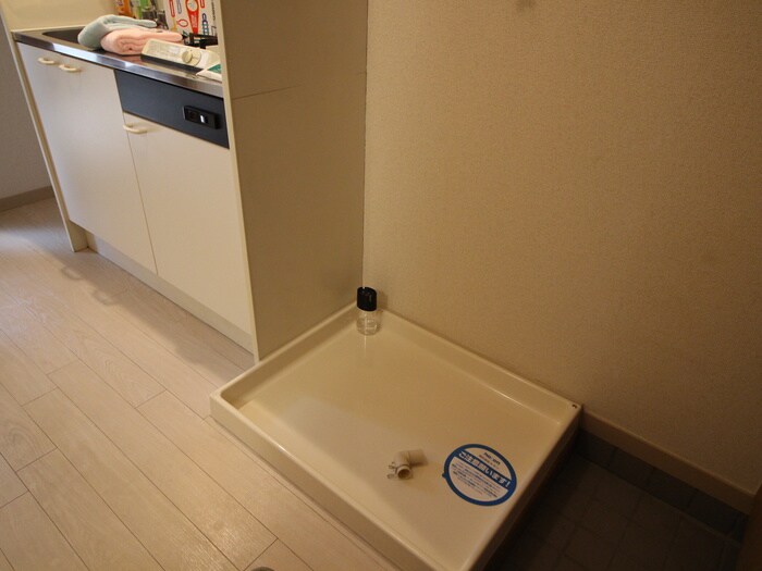 物件内観写真11　(洗濯機置場)