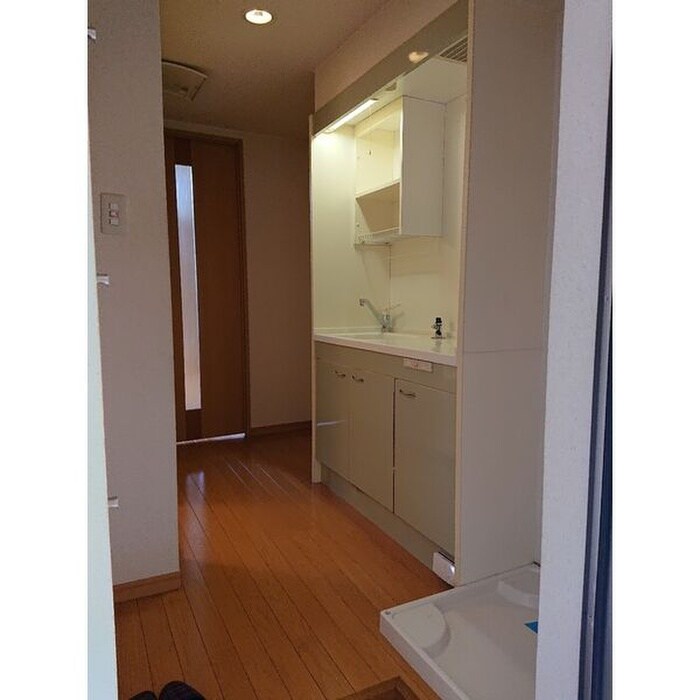 物件内観写真13　(廊下)