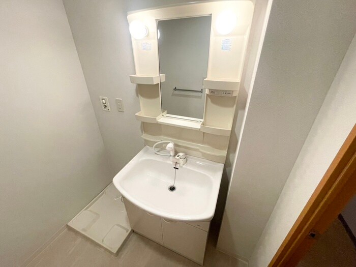 物件内観写真14　(洗面)