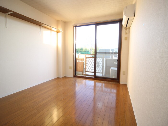 物件内観写真22　(居室)