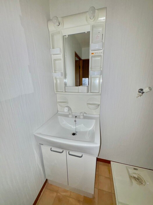 物件内観写真10　(洗面)