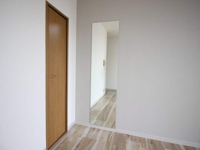 物件内観写真17　(廊下)