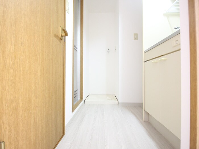 物件内観写真21　(洗濯機置場)