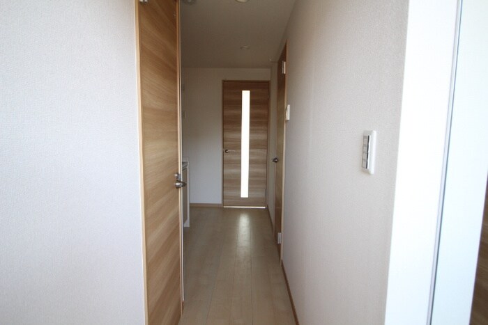 物件内観写真18　(廊下)