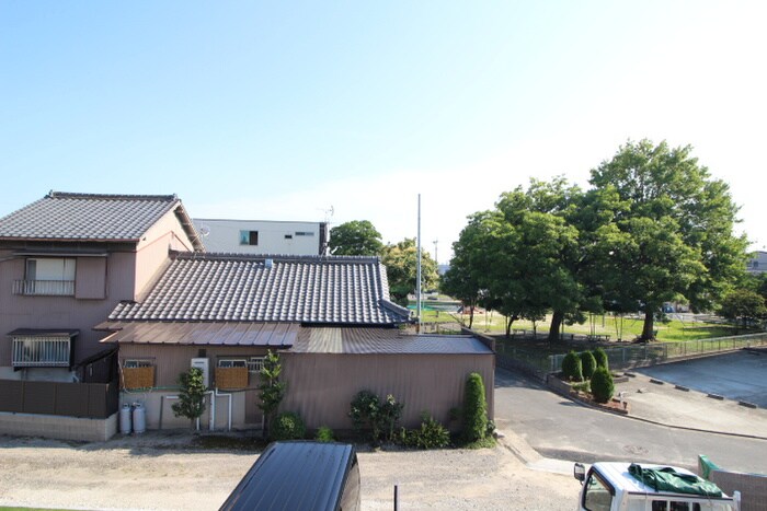 物件内観写真19　(室内からの展望)