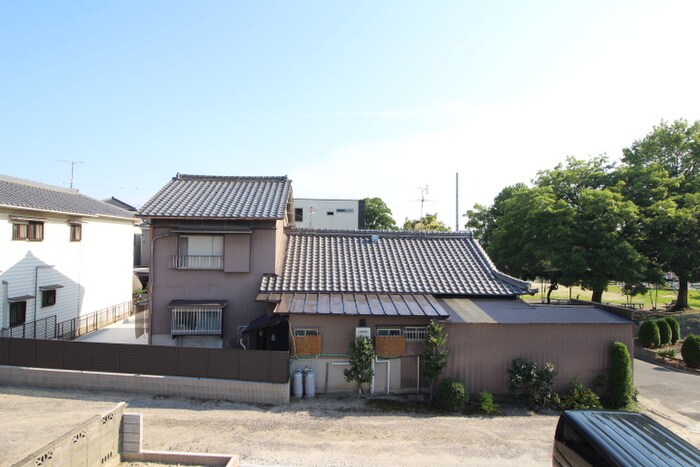 物件内観写真19　(室内からの展望)