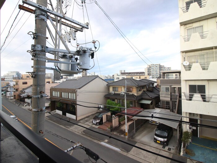 物件内観写真22　(室内からの展望)