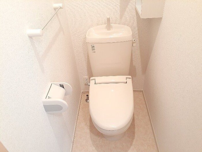 物件内観写真14　(トイレ)