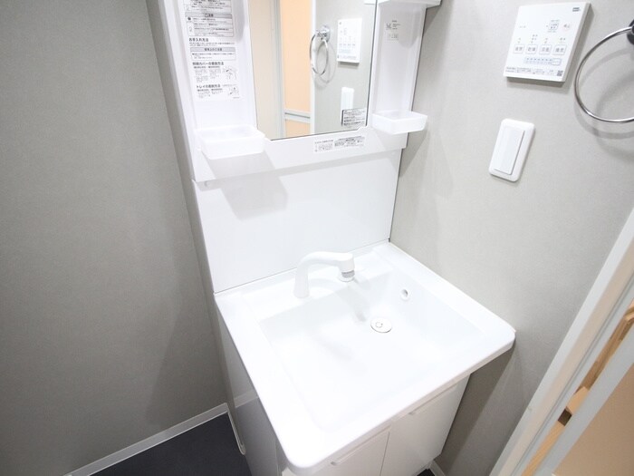 物件内観写真13　(洗面)