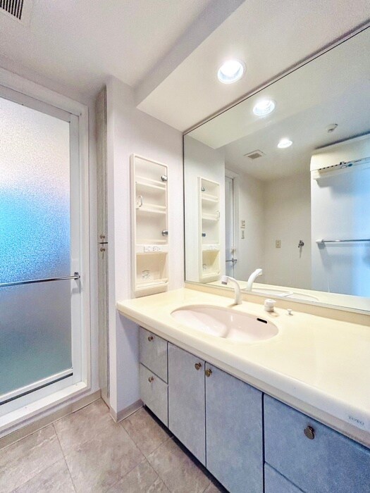 物件内観写真16　(洗面)