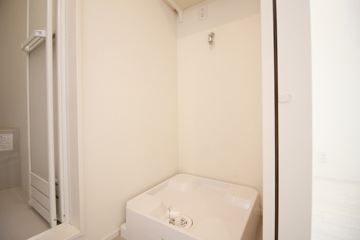 物件内観写真19　(洗濯機置場)