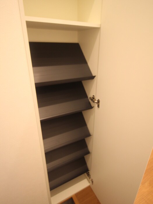 物件内観写真14　(靴箱)