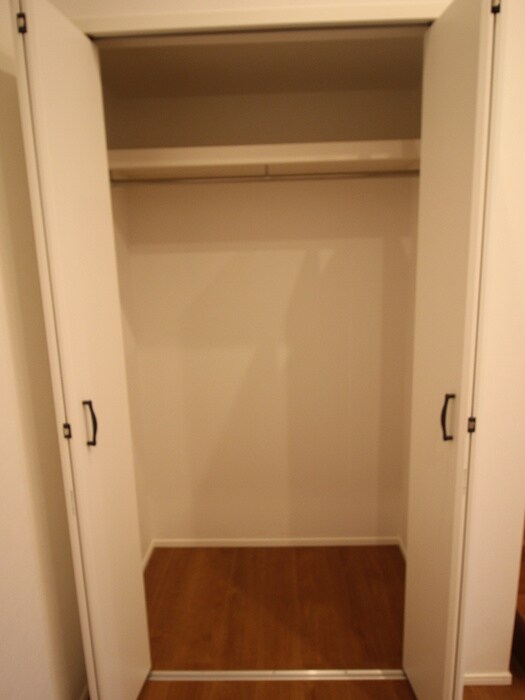 物件内観写真18　(収納)