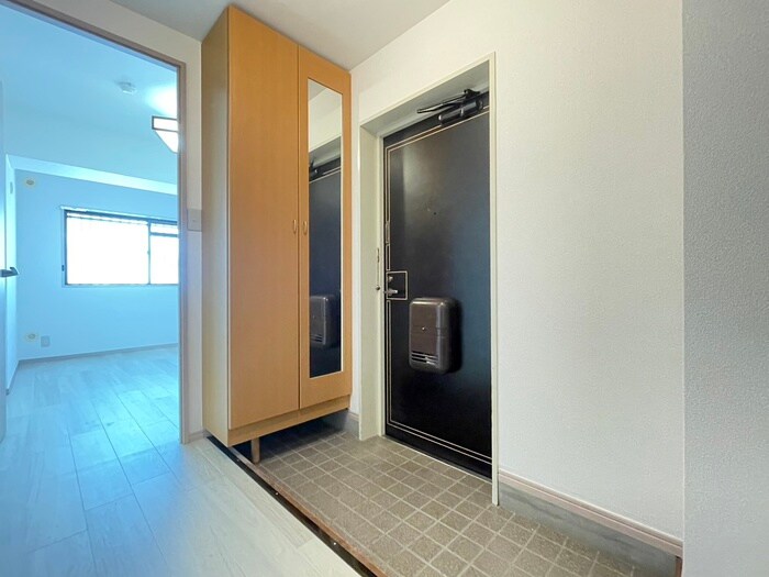 物件内観写真21　(玄関)