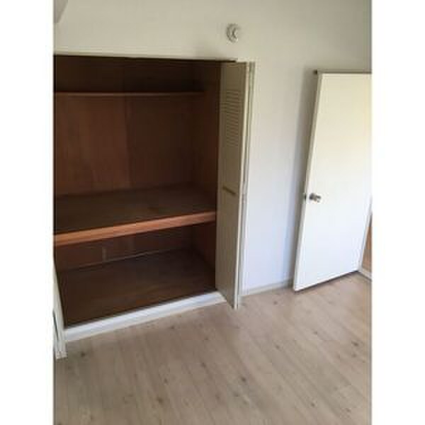 物件内観写真11　(居室)