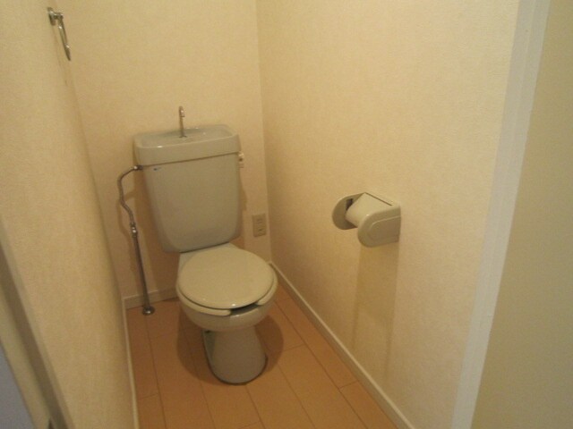 物件内観写真12　(トイレ)